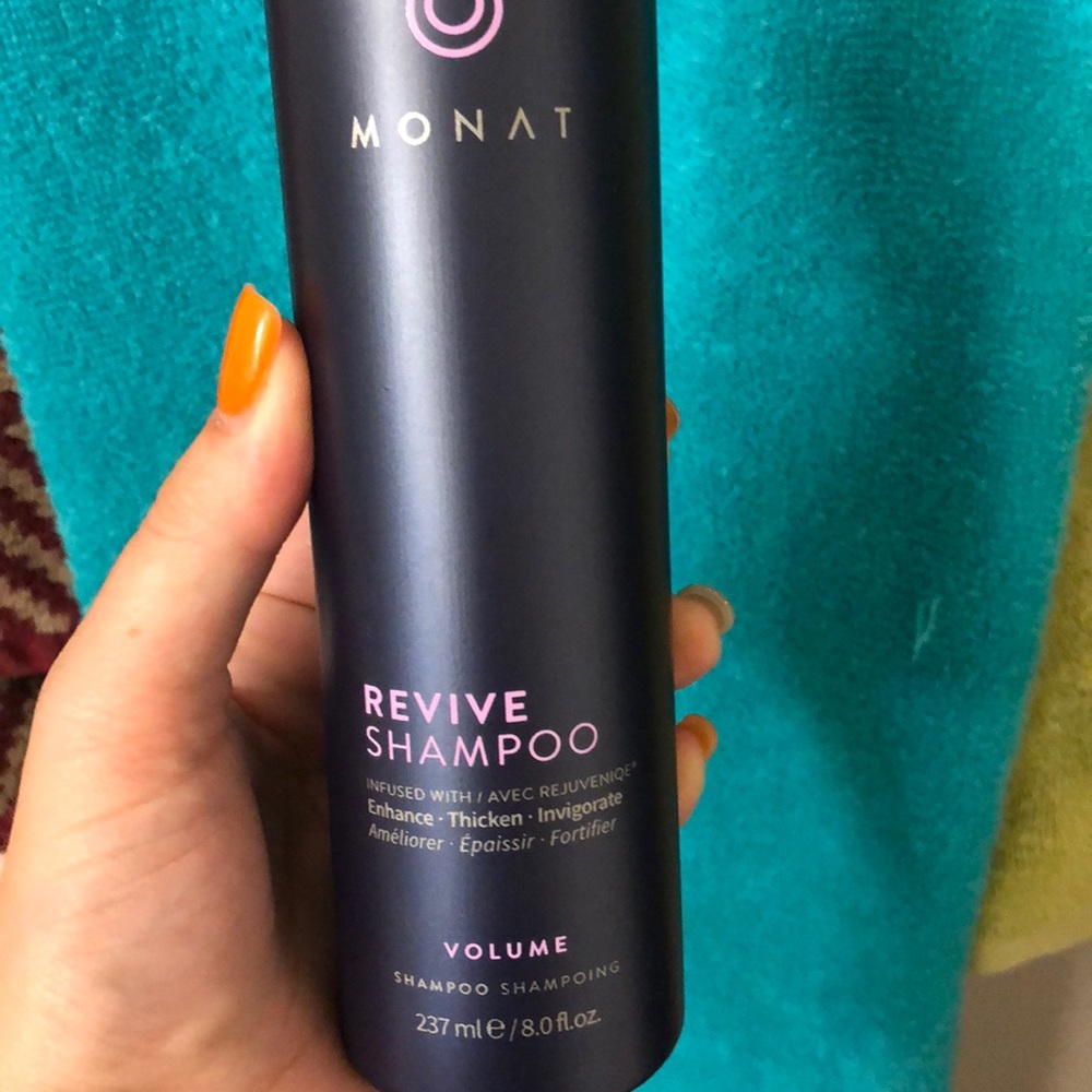 Monat Brand New Unopenes Revive Shampoo